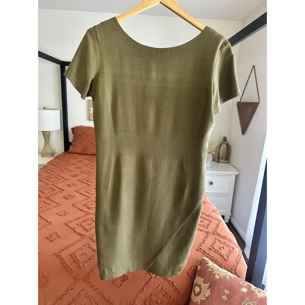 Vintage 60’s 70’s Olive Green Silk Knee Length Short Sleeve Dress Size Medium - Picture 3 of 4